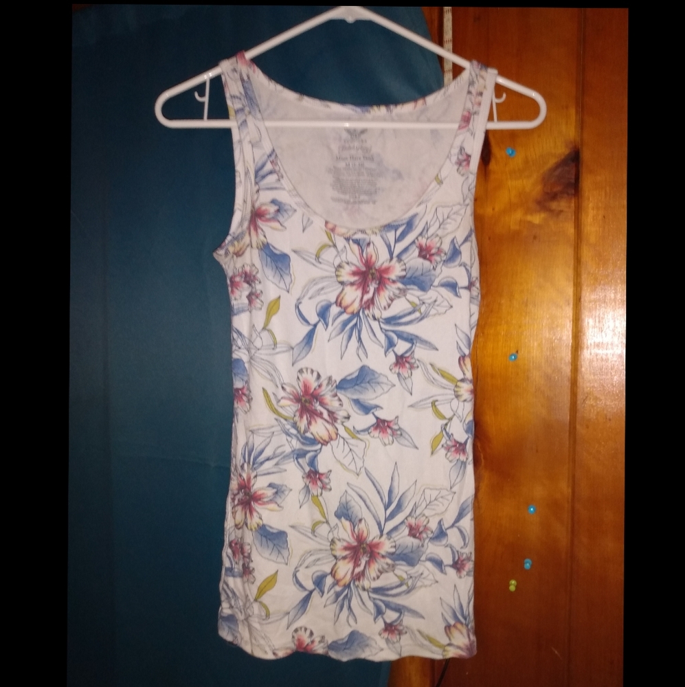 Tanktops - Picture 3 of 4